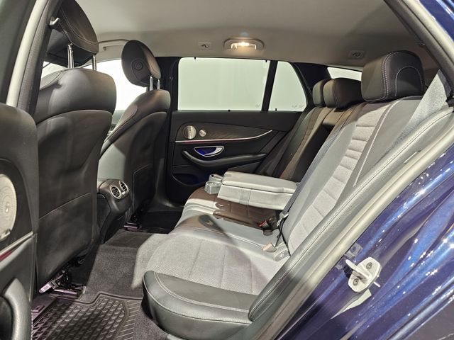 Mercedes-Benz E 300 2022