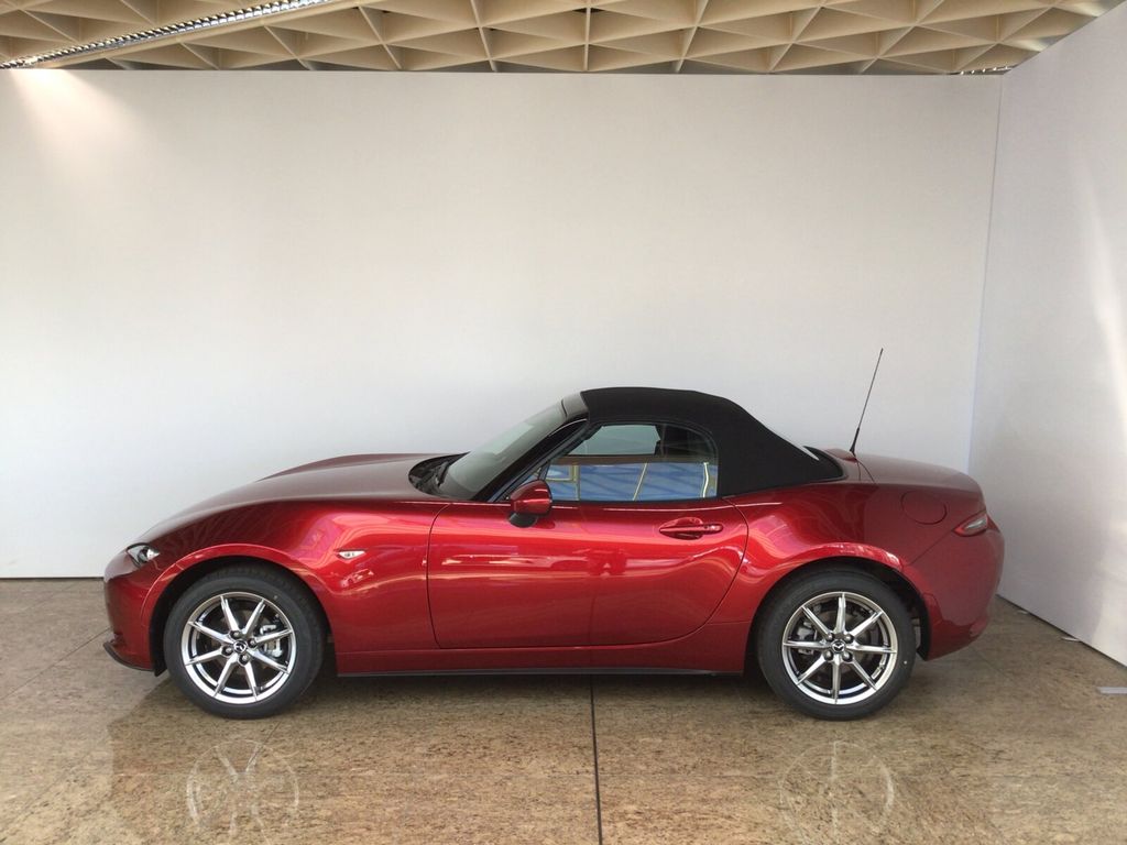 Mazda MX-5 2025