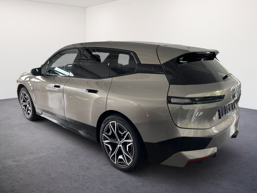 BMW iX 2022