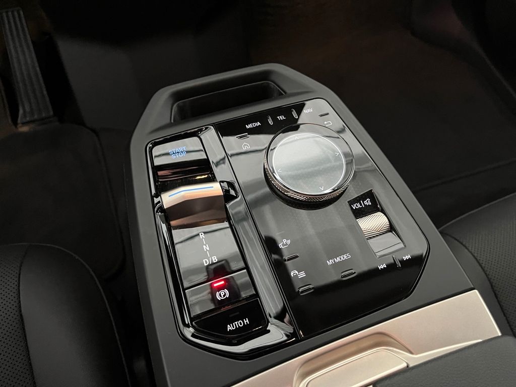 BMW iX 2022