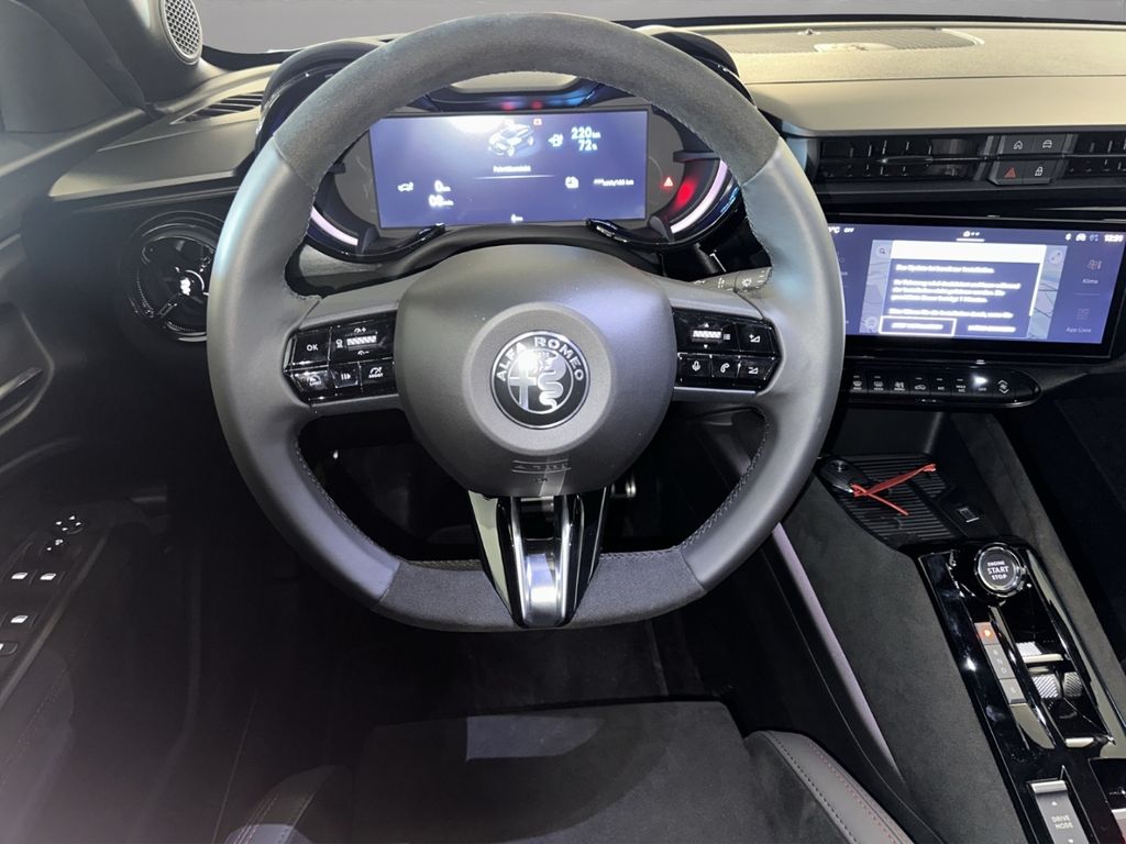 Alfa Romeo Junior 2025