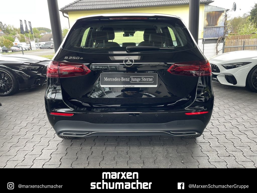 Mercedes-Benz B 250 2024