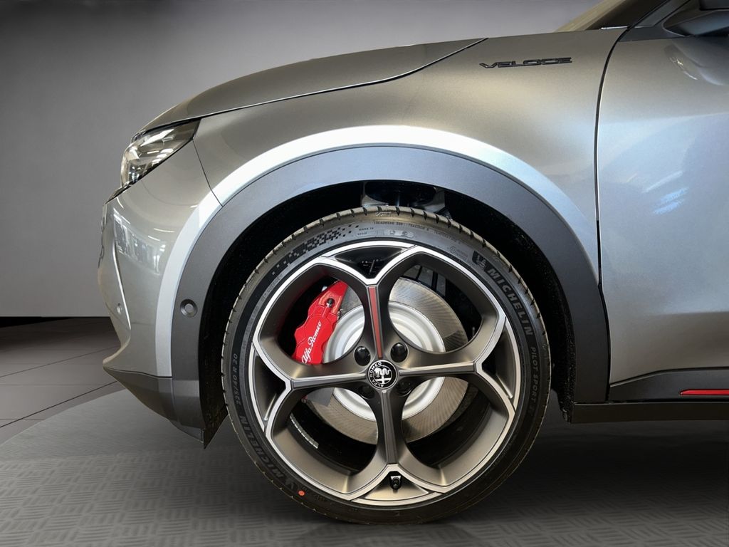 Alfa Romeo Junior 2025