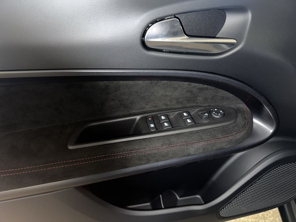 Alfa Romeo Junior 2025