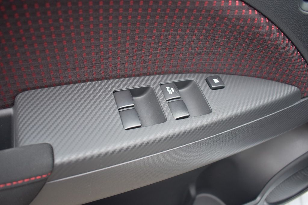 Mitsubishi Space Star 2024