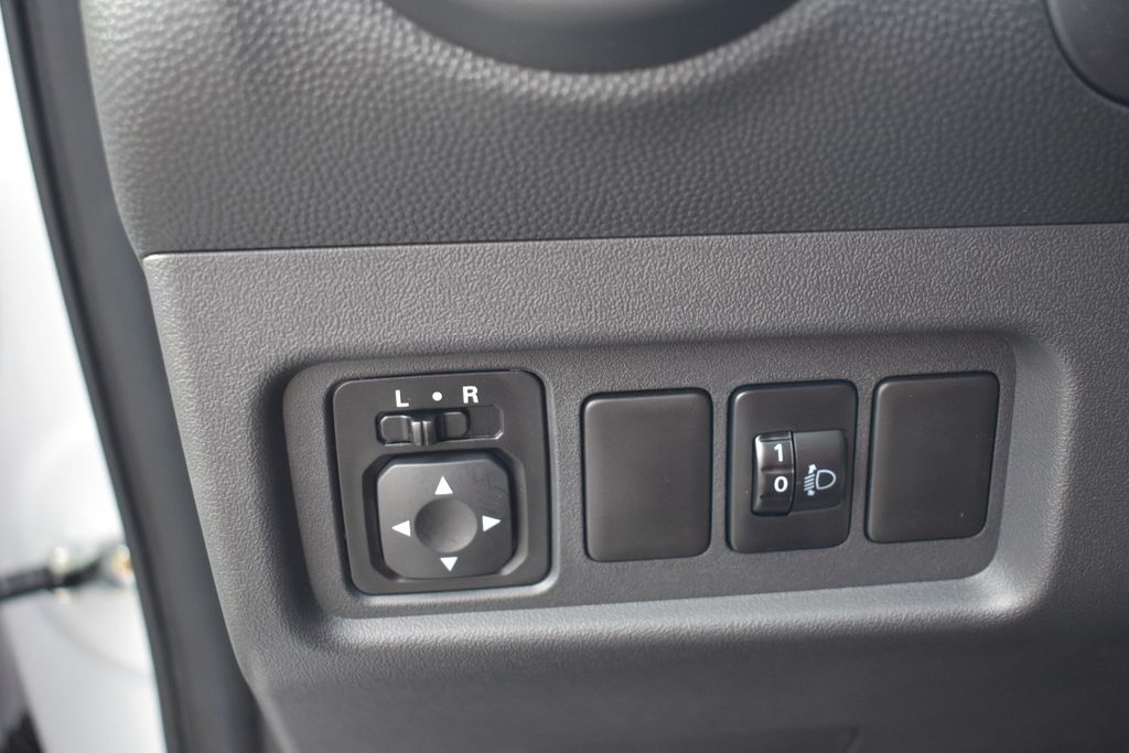 Mitsubishi Space Star 2024