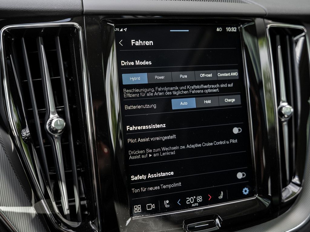 Volvo XC60 2025