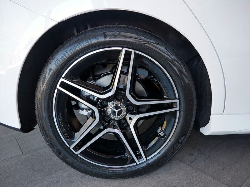 Mercedes-Benz A 200 2025