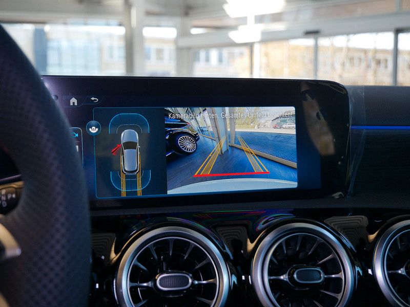 Mercedes-Benz A 200 2025