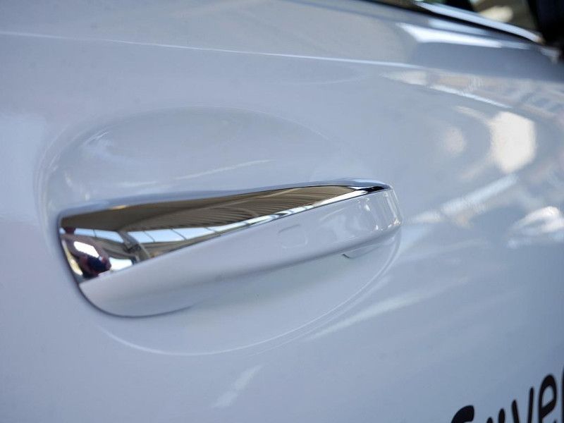 Mercedes-Benz A 200 2025