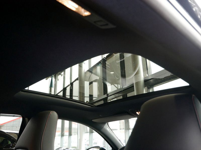 Mercedes-Benz A 200 2025