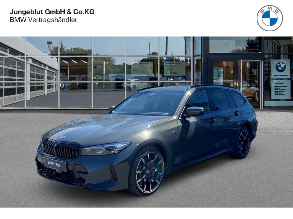 BMW 330 2025