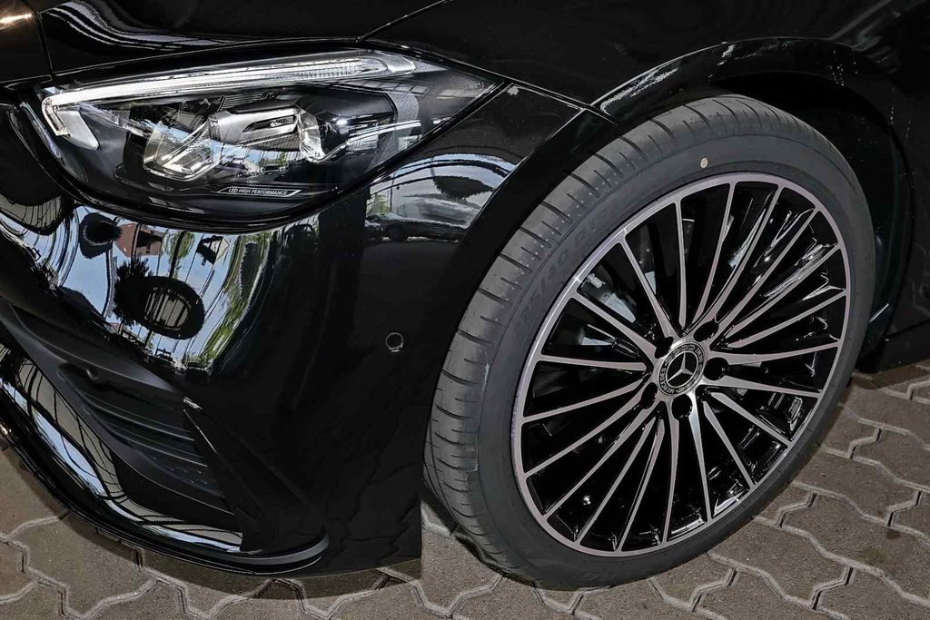 Mercedes-Benz C 200 2025