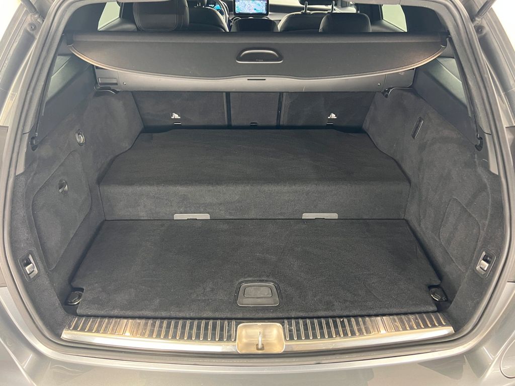 Mercedes-Benz C 300 2021