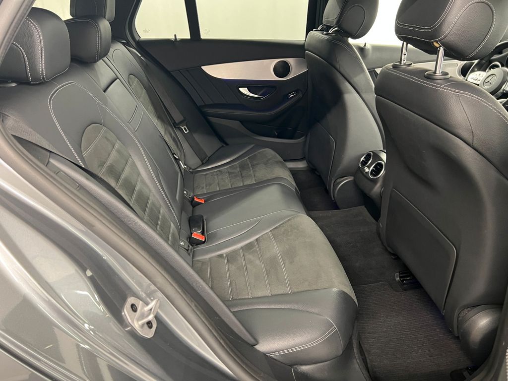 Mercedes-Benz C 300 2021