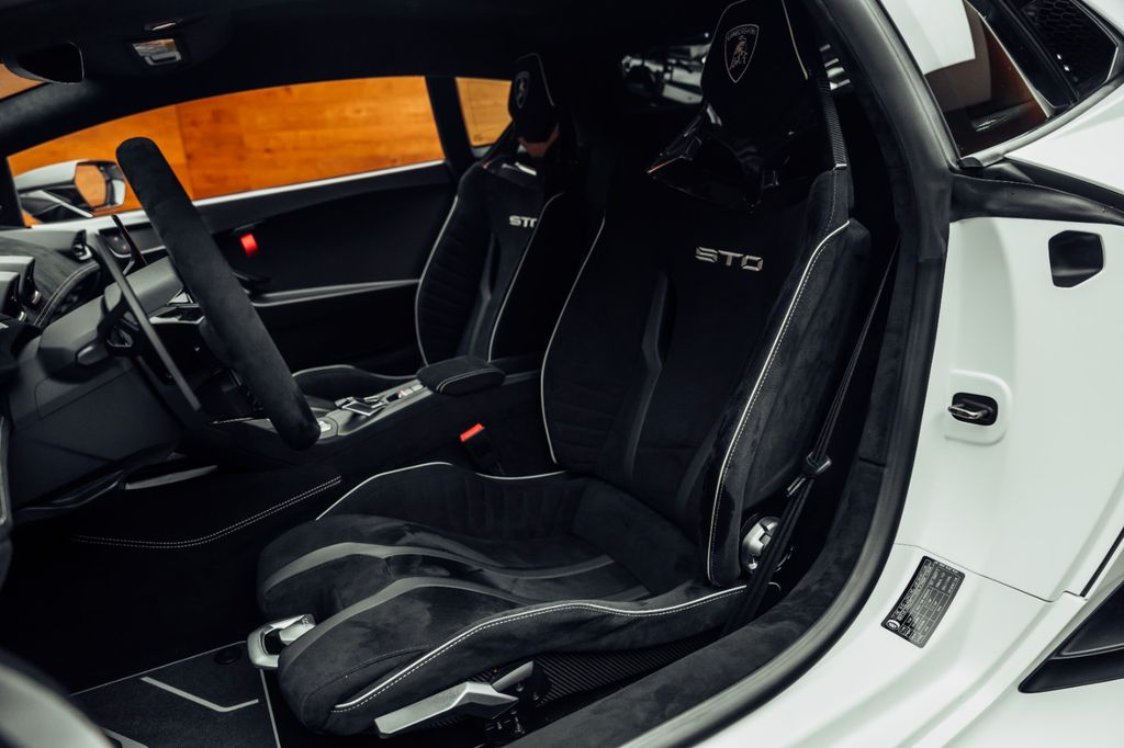 Lamborghini Huracán 2023