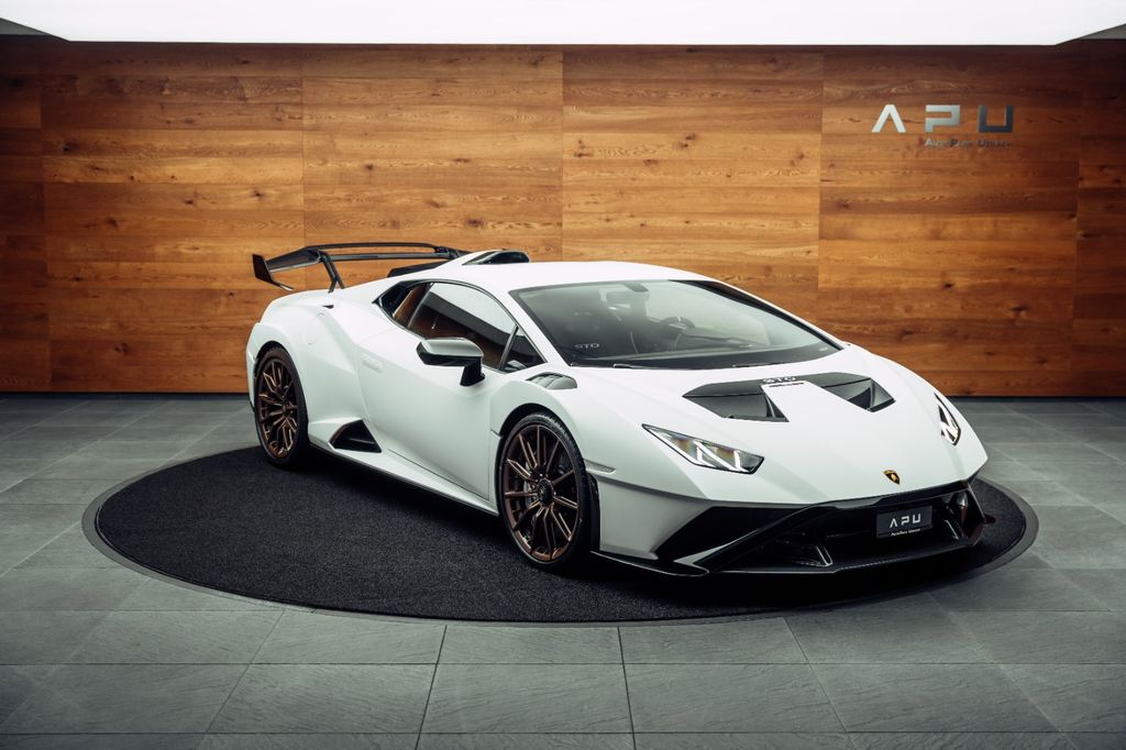 Lamborghini Huracán 2023