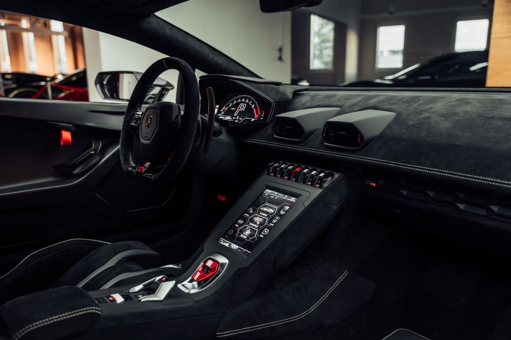 Lamborghini Huracán 2023