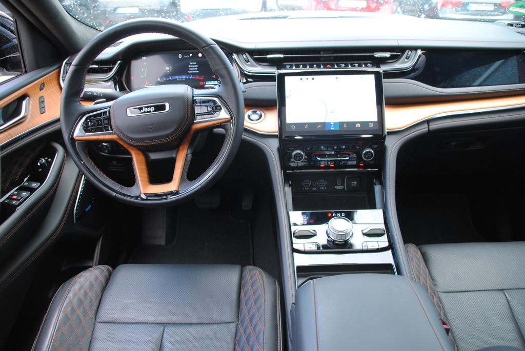 Jeep Grand Cherokee 2023