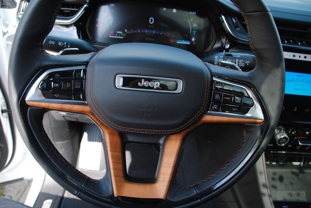 Jeep Grand Cherokee 2023