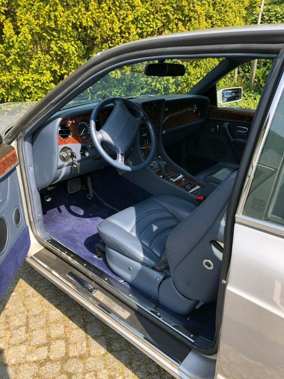 Bentley Continental 2000