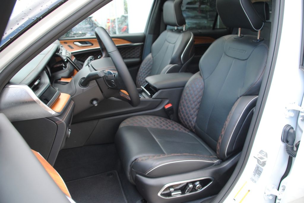 Jeep Grand Cherokee 2023