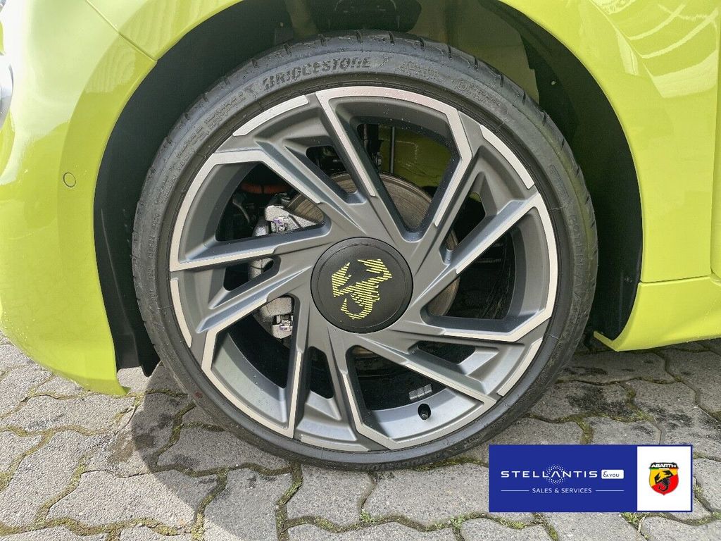 Abarth 500 2025