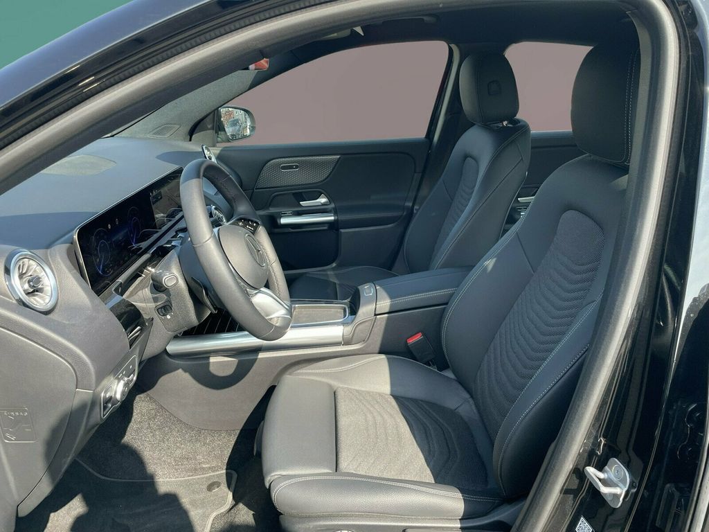 Mercedes-Benz EQA 2024