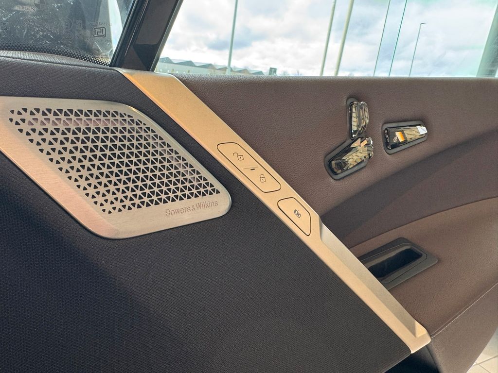 BMW iX 2023