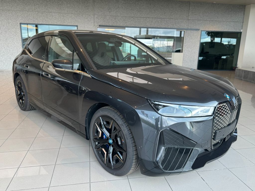 BMW iX 2023