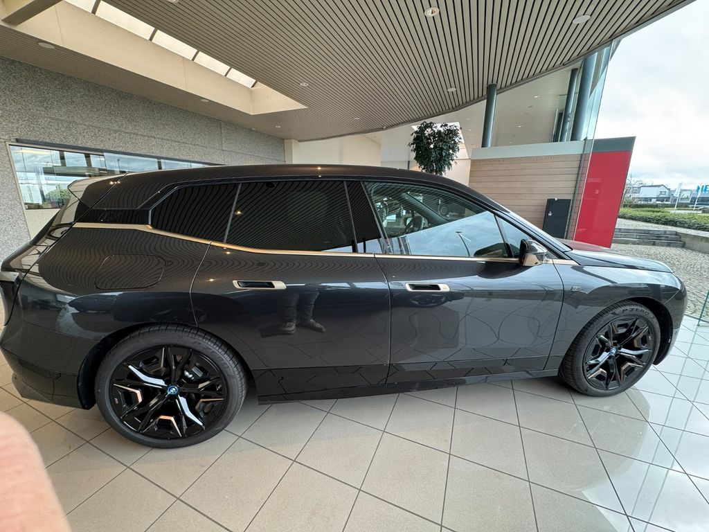 BMW iX 2023