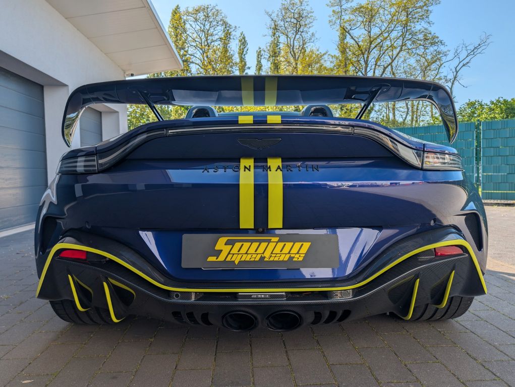 Aston Martin V12 Vantage 2023