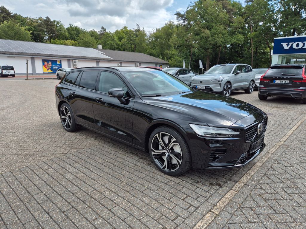 Volvo V60 2025