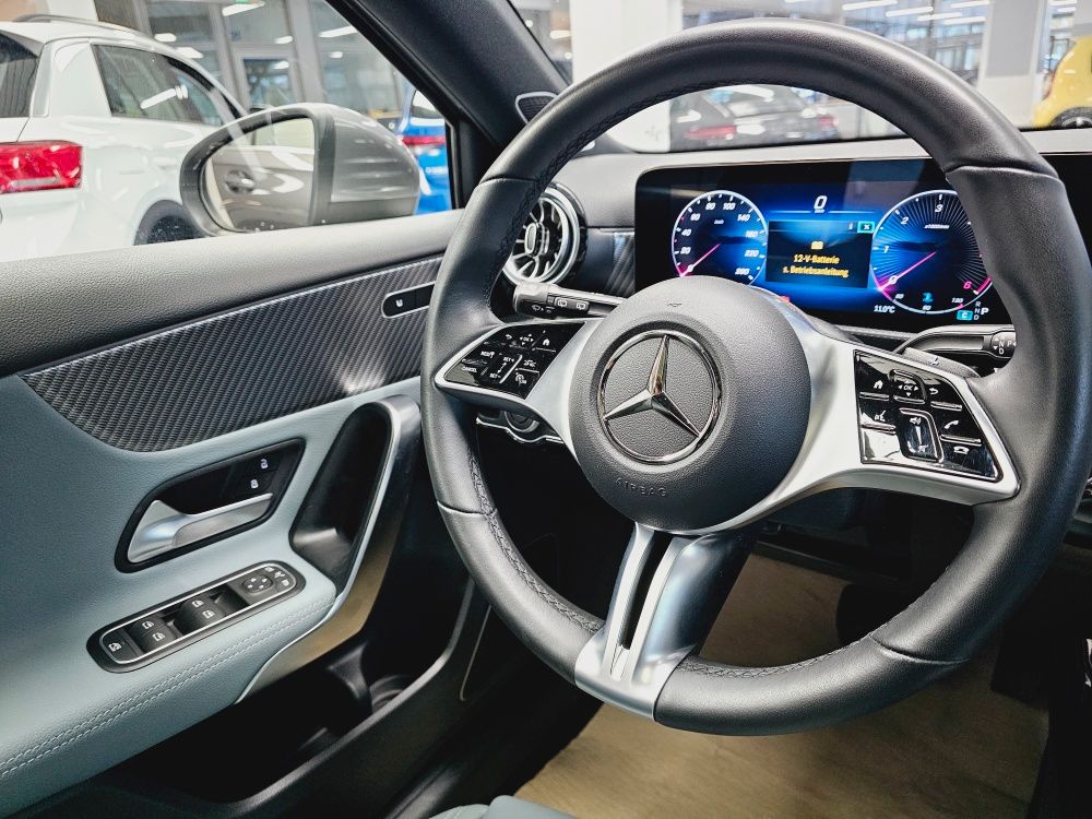 Mercedes-Benz A 220 2023