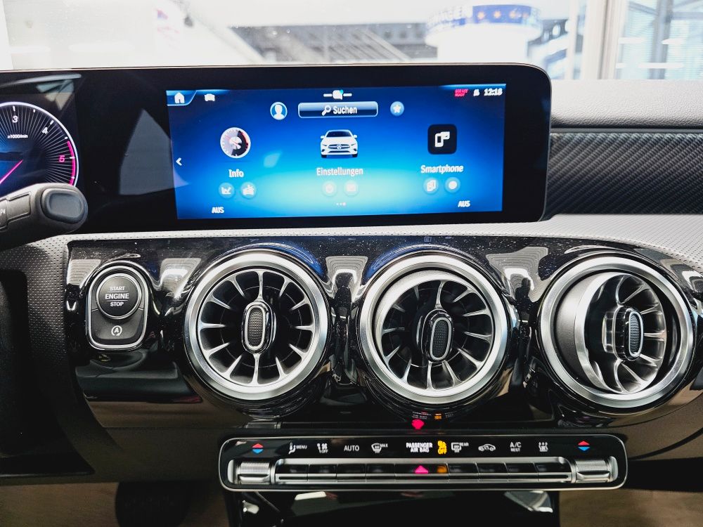 Mercedes-Benz A 220 2023