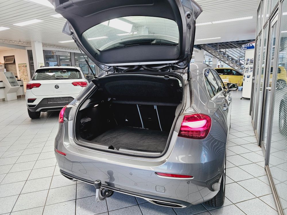 Mercedes-Benz A 220 2023