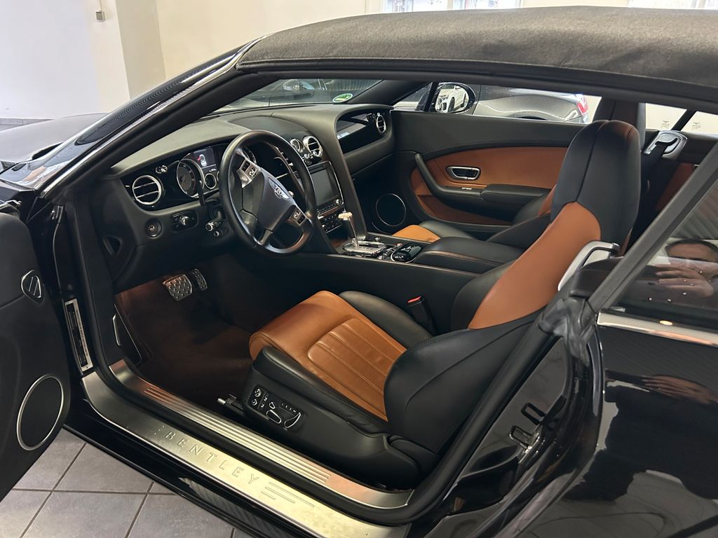 Bentley Continental GTC 2013