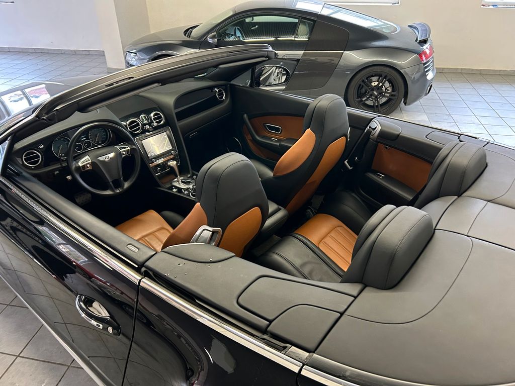 Bentley Continental GTC 2013