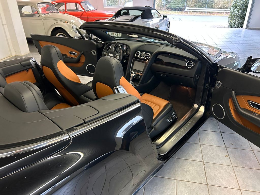 Bentley Continental GTC 2013