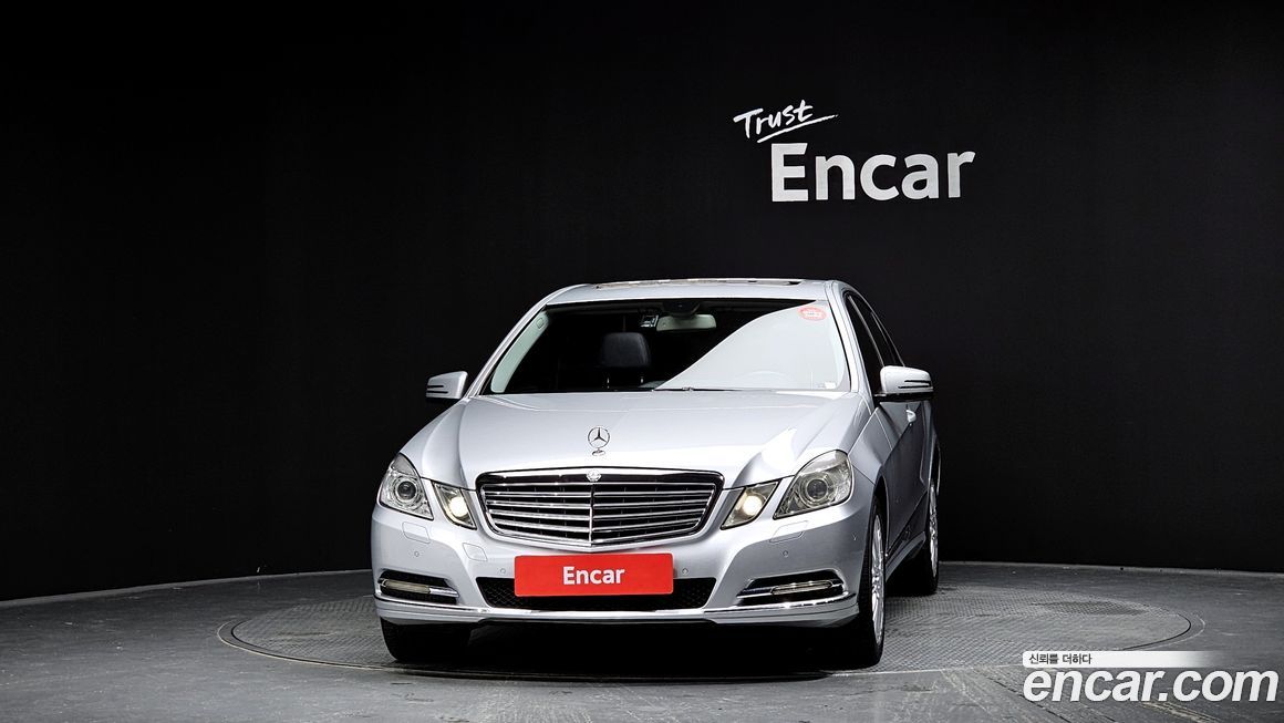 Mercedes-Benz E-Class 2011
