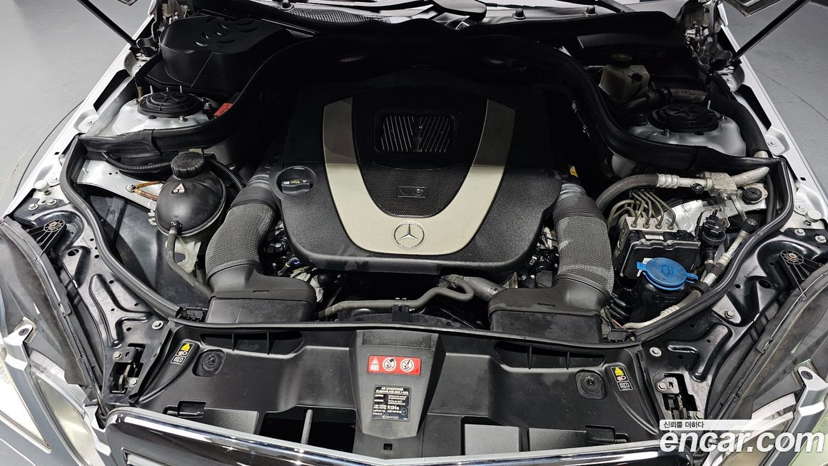 Mercedes-Benz E-Class 2011