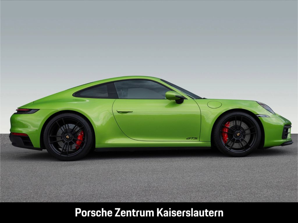 Porsche 992 2023