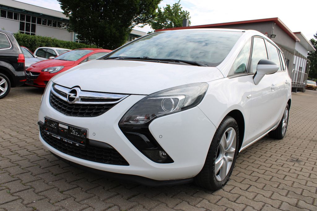 Opel Zafira Tourer 2016