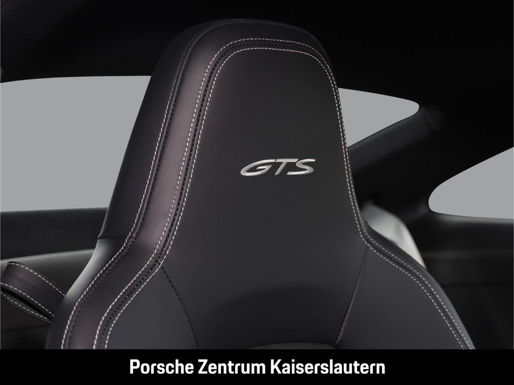 Porsche 992 2023