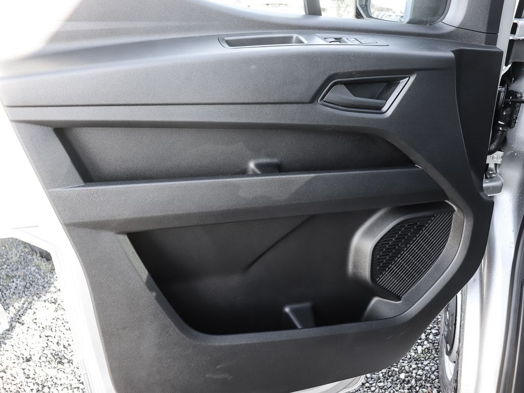 Nissan Interstar 2025