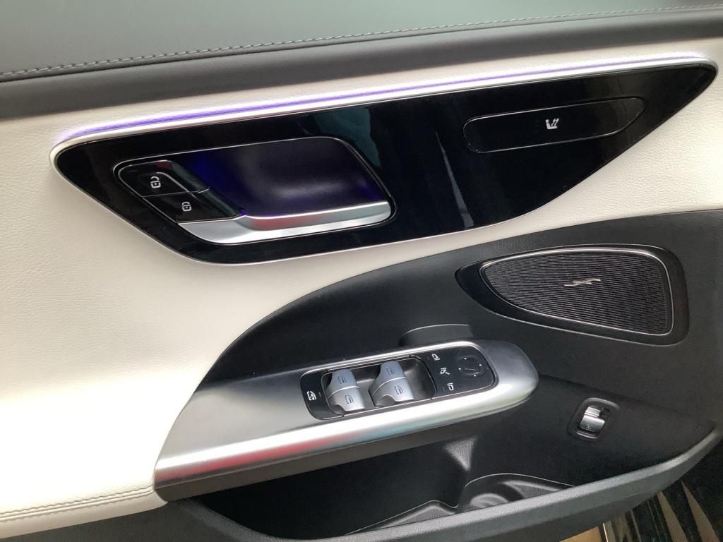 Mercedes-Benz C 300 2024