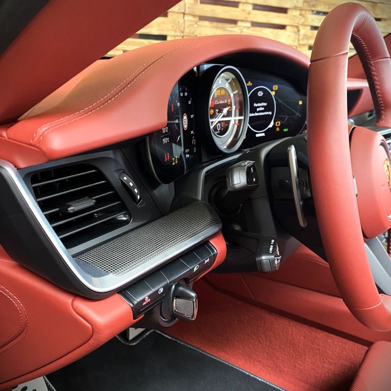 Porsche 992 2023