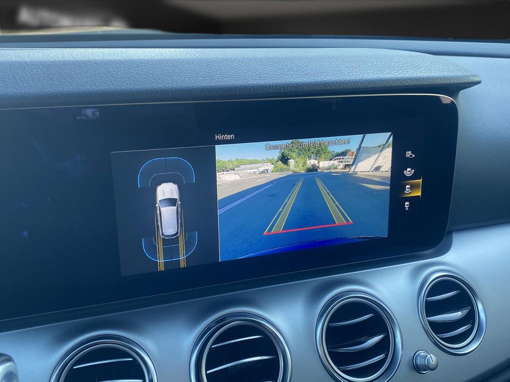 Mercedes-Benz E 300 2021