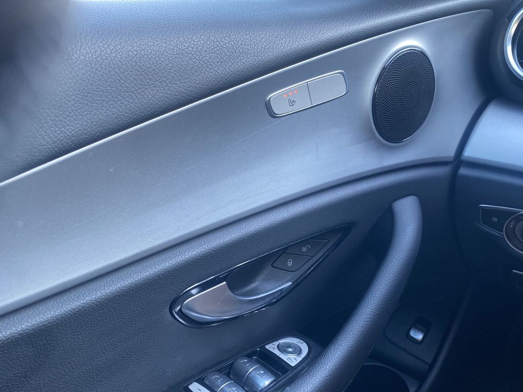 Mercedes-Benz E 300 2021