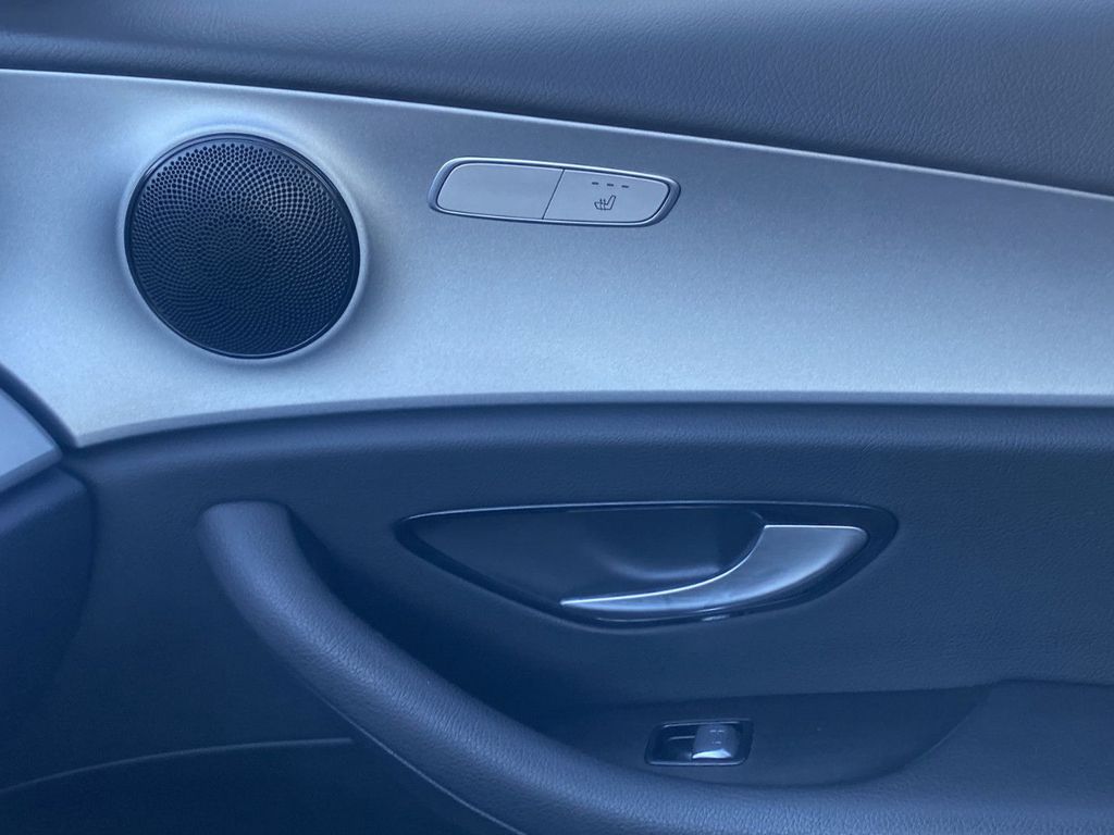 Mercedes-Benz E 300 2021